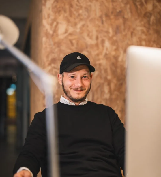 Dennis A. Askeland - Hubro Digital